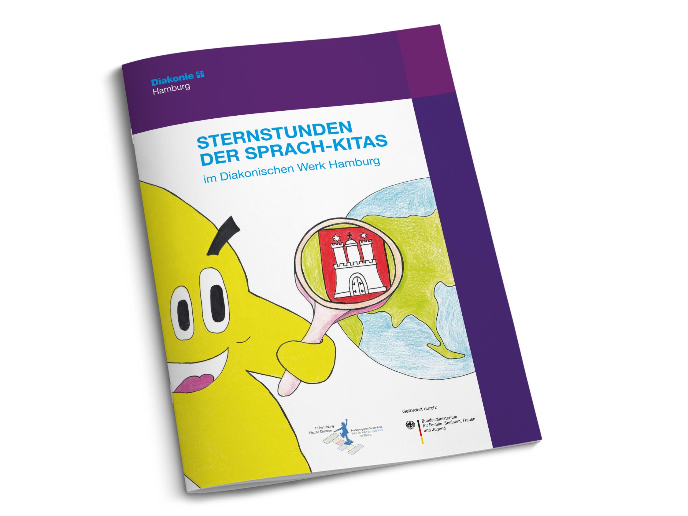 Eine Broschüre, auf der ein Stern durch eine Lupe das Wappen Hamburgs auf einer Weltkugel ansieht.