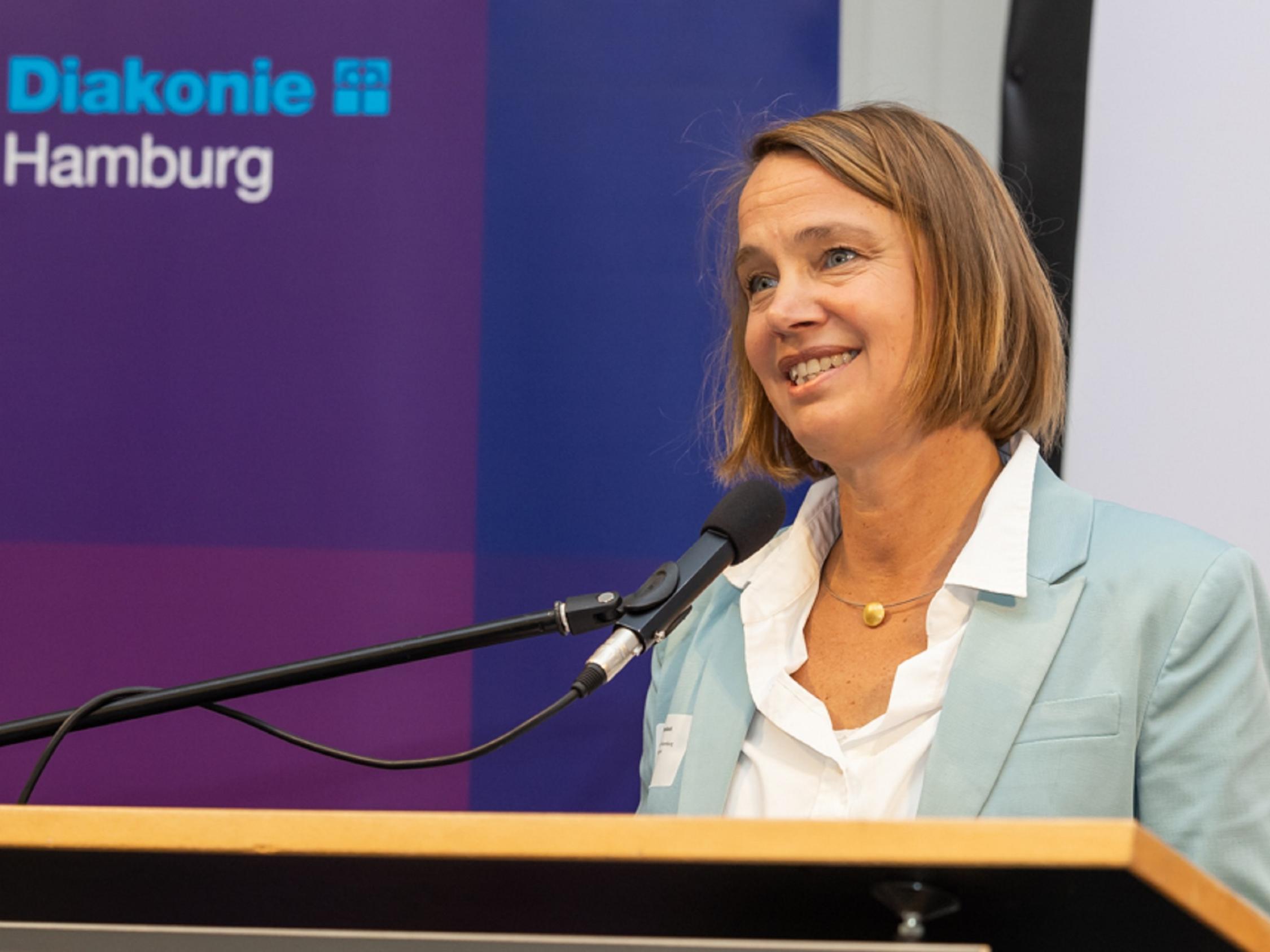 Landespastorin Annika Woydack Diakonie Hamburg
