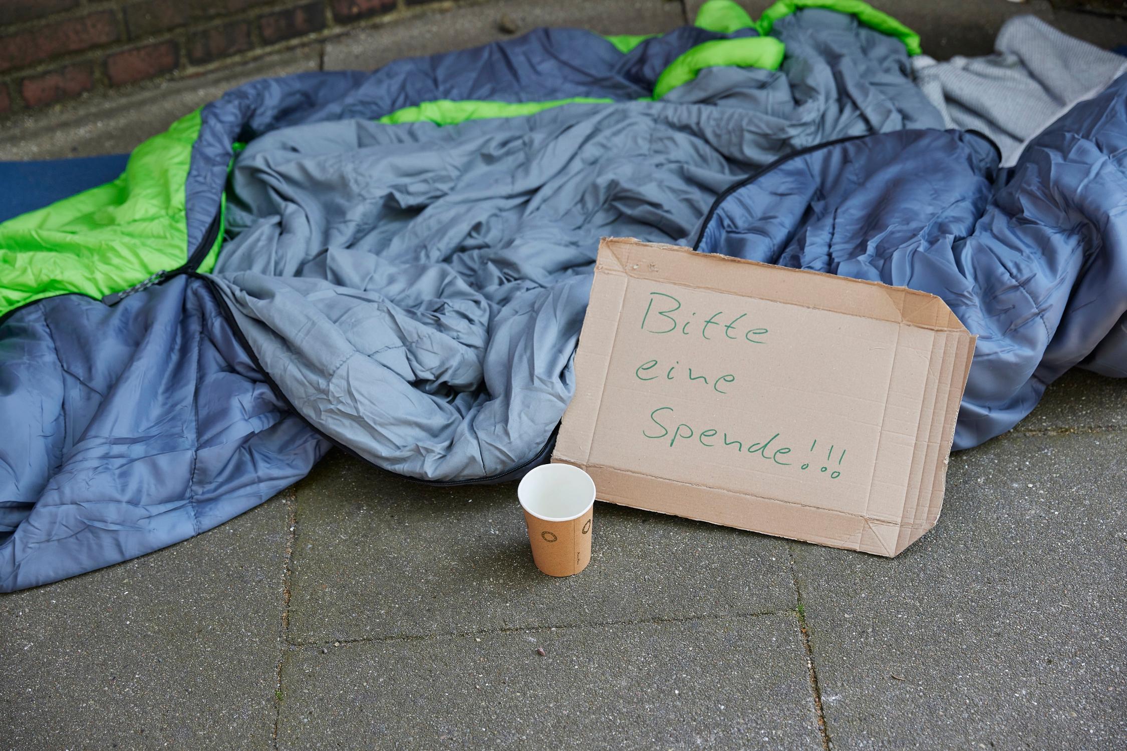 Der Mitternachtsbus bringt obdachlosen Menschen Überlebenshilfe.